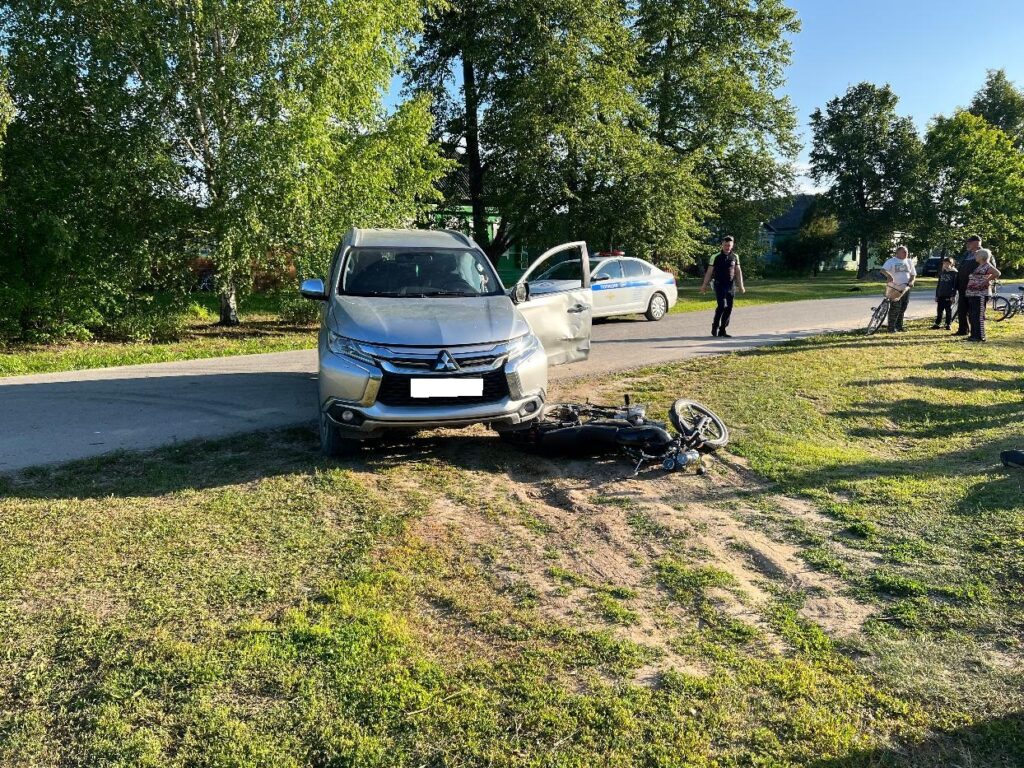 Двое детей на мотоцикле пострадали в ДТП с внедорожником в Рязанской области