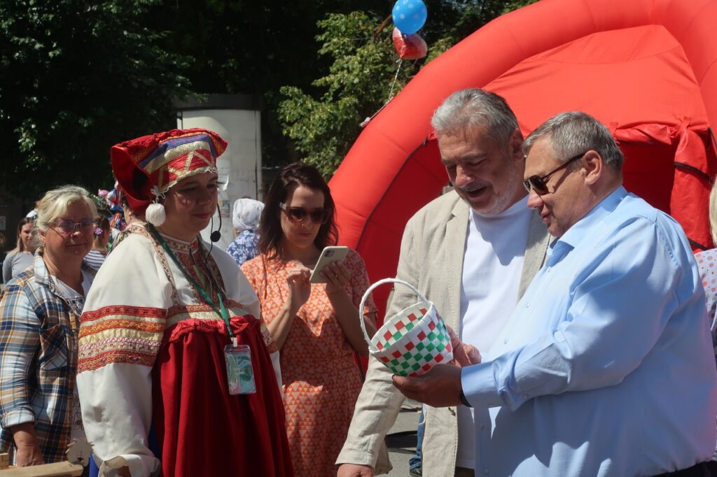 В Касимове прошёл фестиваль народного творчества «Золотая ладья» Городской фестиваль стал одним из самых ярких событий года.