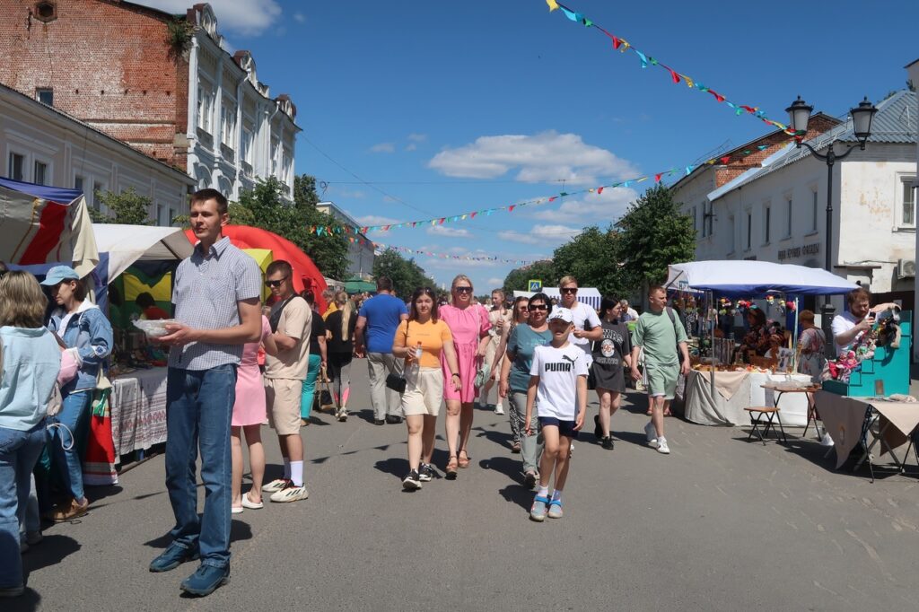 В Касимове прошёл фестиваль народного творчества «Золотая ладья» Городской фестиваль стал одним из самых ярких событий года.