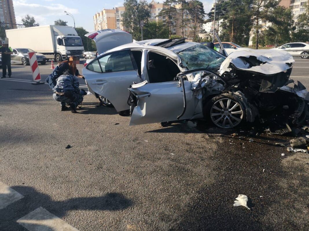 Три человека пострадали в ДТП на Новорязанском шоссе столицы