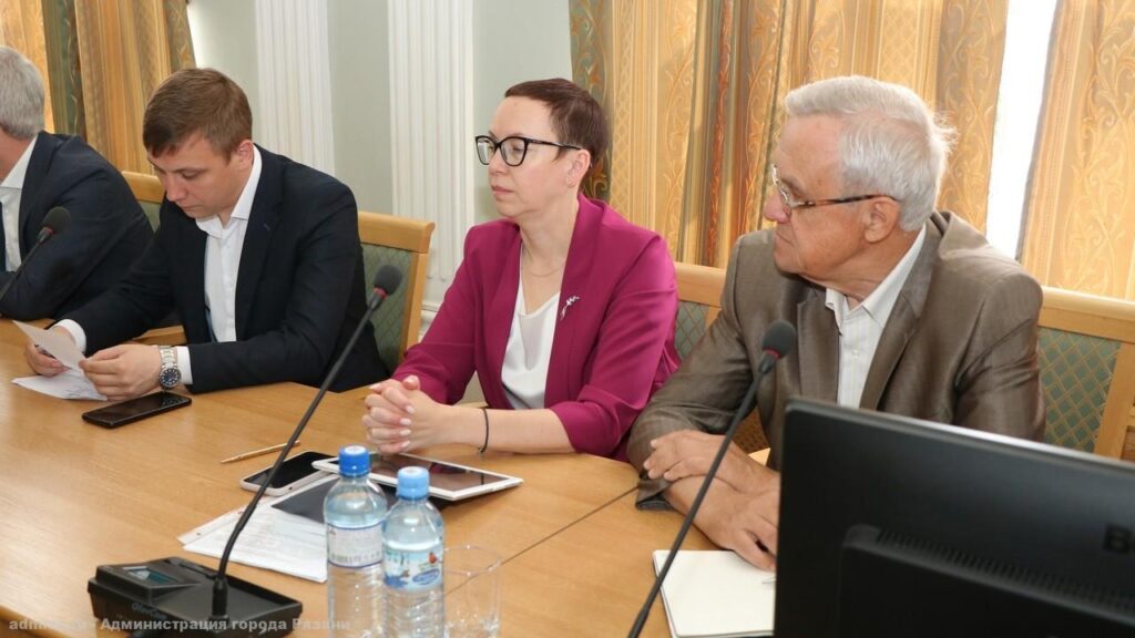 На ремонт дорог в Рязани в 2023 году потратят 1 млрд 100 млн рублей На ремонт дорог в Рязани в 2023 году потратят 1 млрд 100 млн рублей Общая протяжённость отремонтированных дорог в прошлом году составила 47 км.