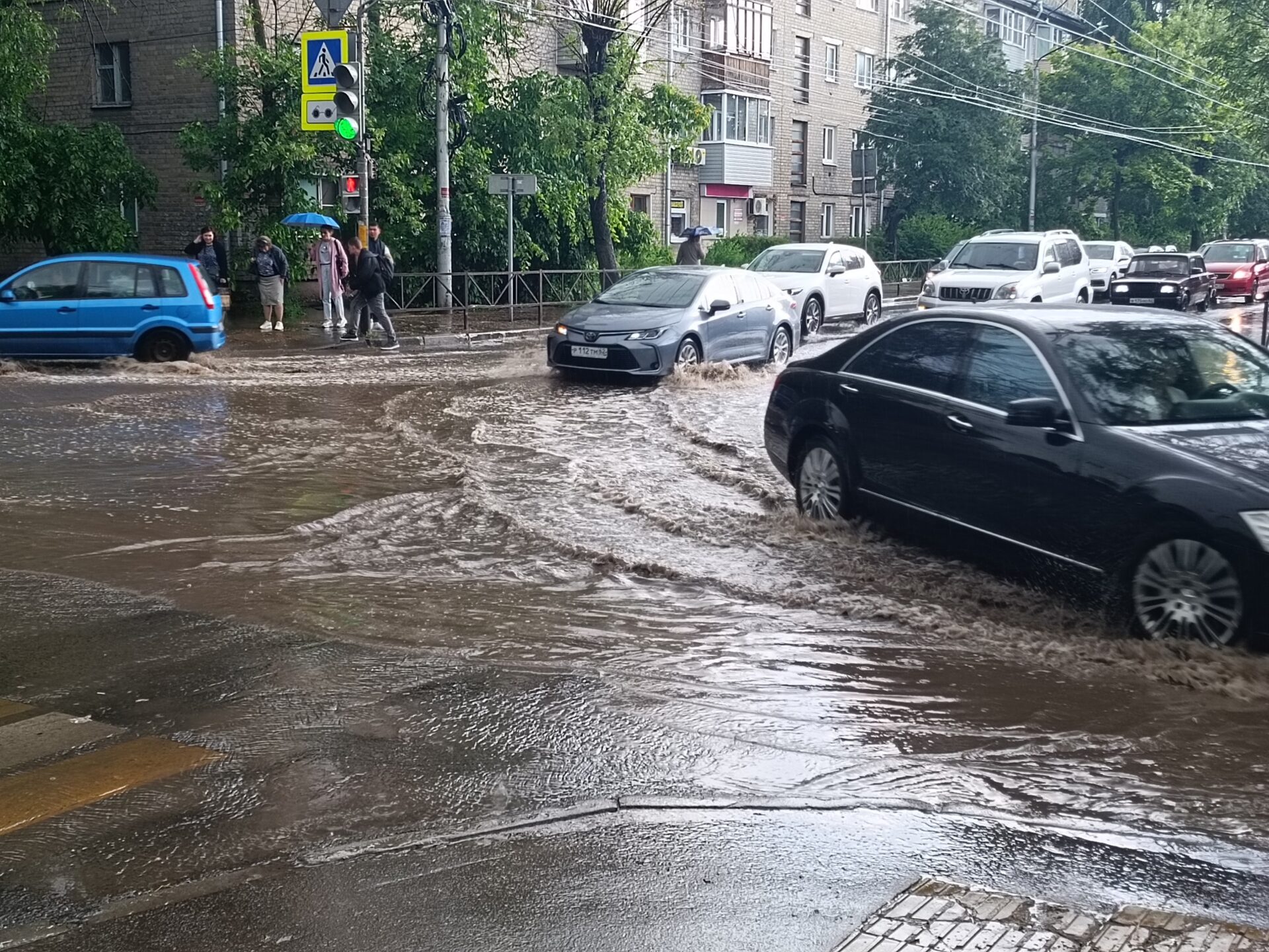 В Рязани 8 июня после дождя затопило улицы | 08.06.2023 | Рязань -  БезФормата