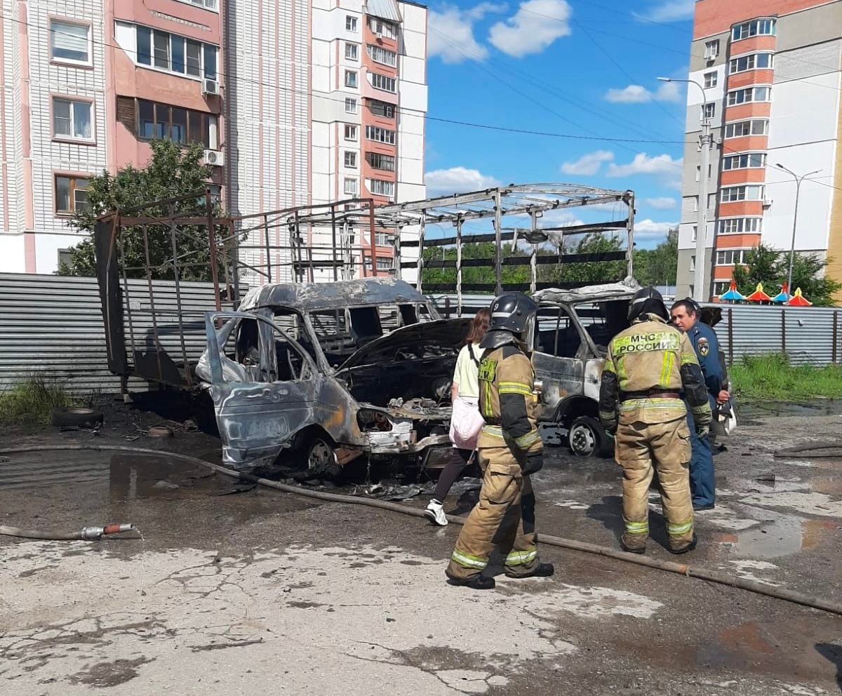 Появилось фото последствий взрыва на улице Новосёлов | 10.06.2023 | Рязань  - БезФормата