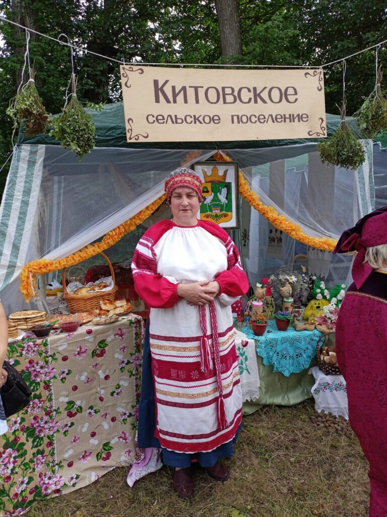 Гусиные забеги прошли во время праздника в Касимовском районе Гусиные забеги прошли во время праздника в Касимовском районе В субботу, 15 июля, в посёлке Гусь Железный Касимовского района Рязанской области прошёл праздник «Гусевские забавы».
