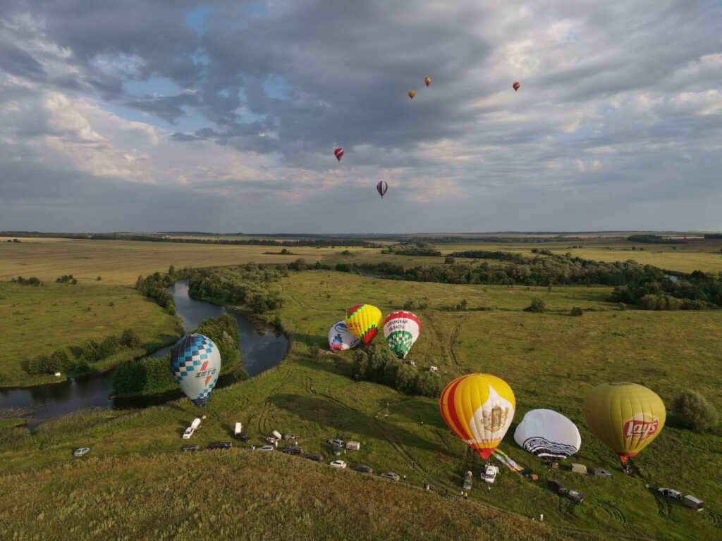 Состоялся первый спортивный полёт фестиваля «Небо России»