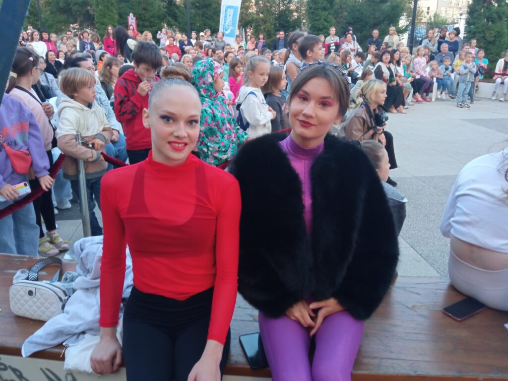 25 августа прошло шоу воздушных гимнастов в Верхнем городском саду в Рязани