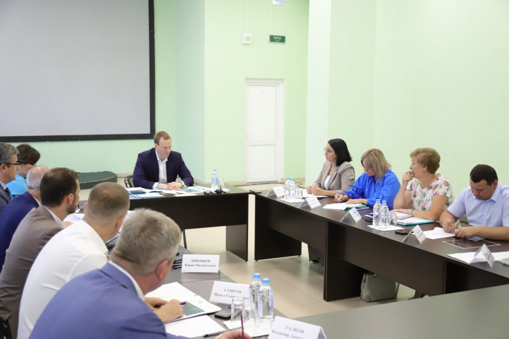 В Шиловском районе готовится к открытию новая станция водоподготовки В Шиловском районе готовится к открытию новая станция водоподготовки Новую станцию водоподготовки в поселке Лесной и другие социально-экономические объекты осмотрел губернатор Павел Малков в ходе рабочей поездки в Шиловский район.