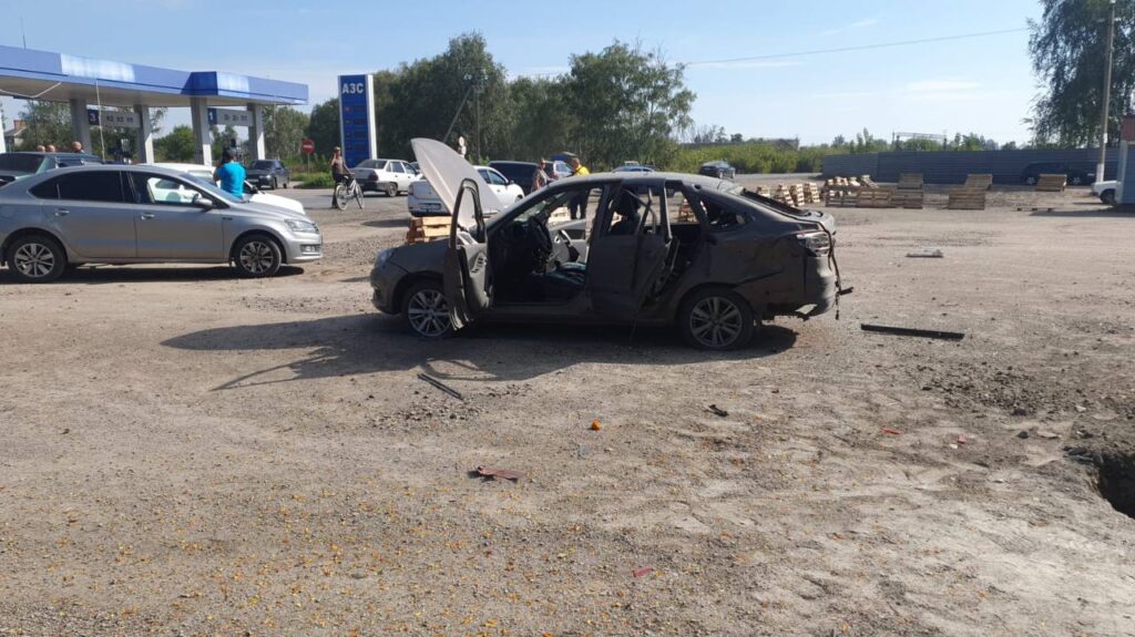 ВСУ обстреляли посёлок в Белгородской области кассетными боеприпасами ВСУ обстреляли посёлок в Белгородской области кассетными боеприпасами Повреждены дома, магазин, автомобили, пострадали четыре человека.