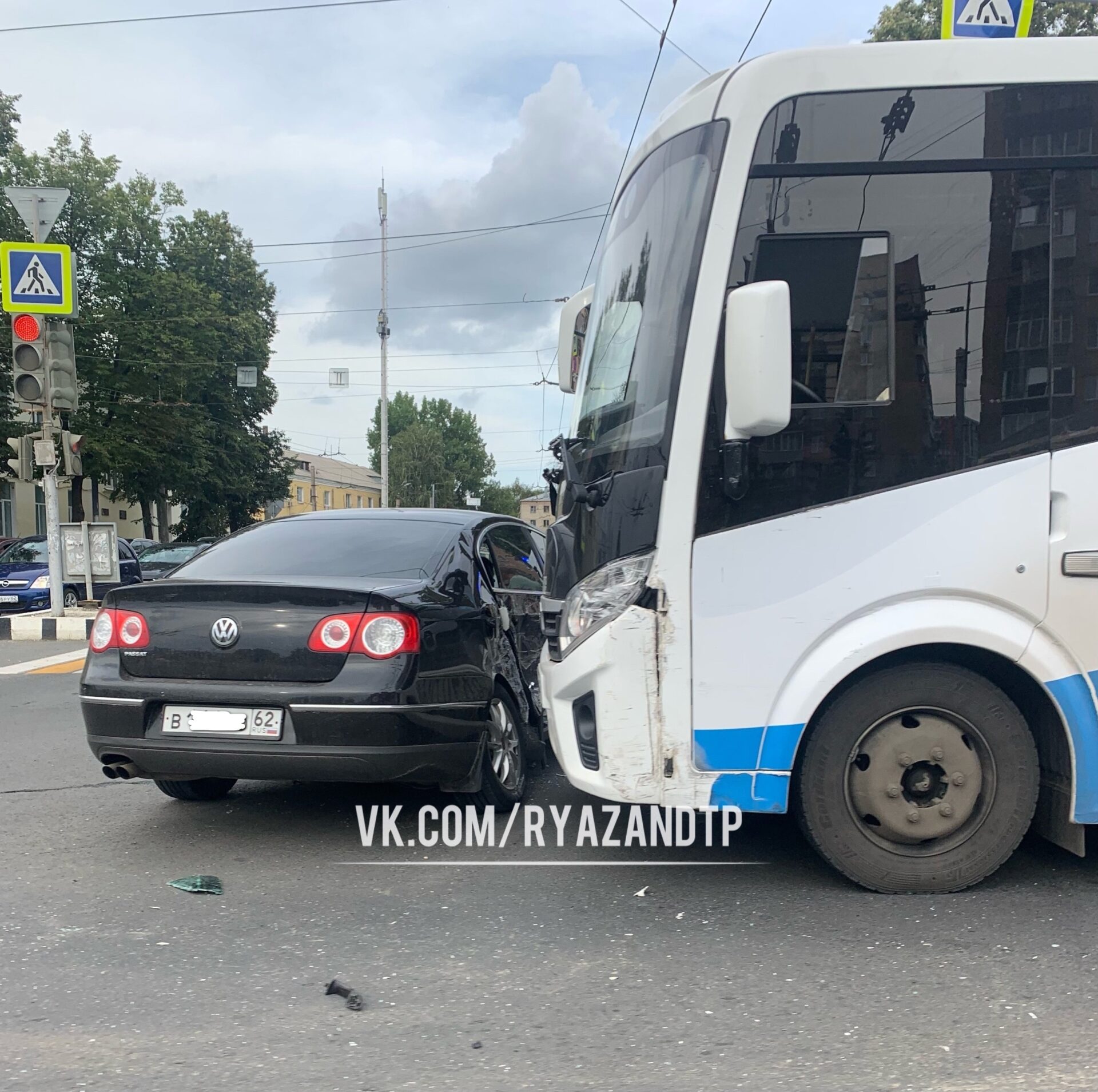 Маршрутка первомайский. Первомайск Воронеж автобус.