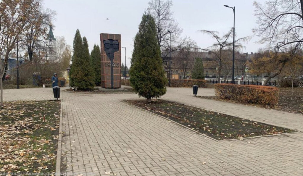 И.о. мэра Рязани Виталий Артемов провел объезд городских территорий Среди объектов, которые посетил мэр, - Мемориальный парк на Скорбященском проезде, Нижний городской парк, сквер имени Маргелова и дом на улице Пушкина, который восстанавливают после взрыва газа.