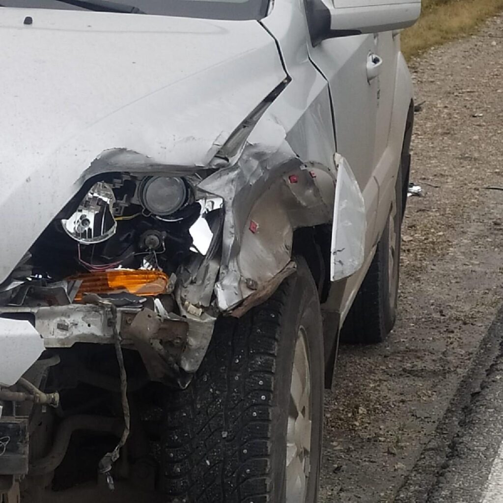 Появились фото с места аварии в Пронском районе Появились фото с места аварии в Пронском районе 3 ноября в Пронском районе столкнулись «БМВ», «Сканиа» и «Киа».
