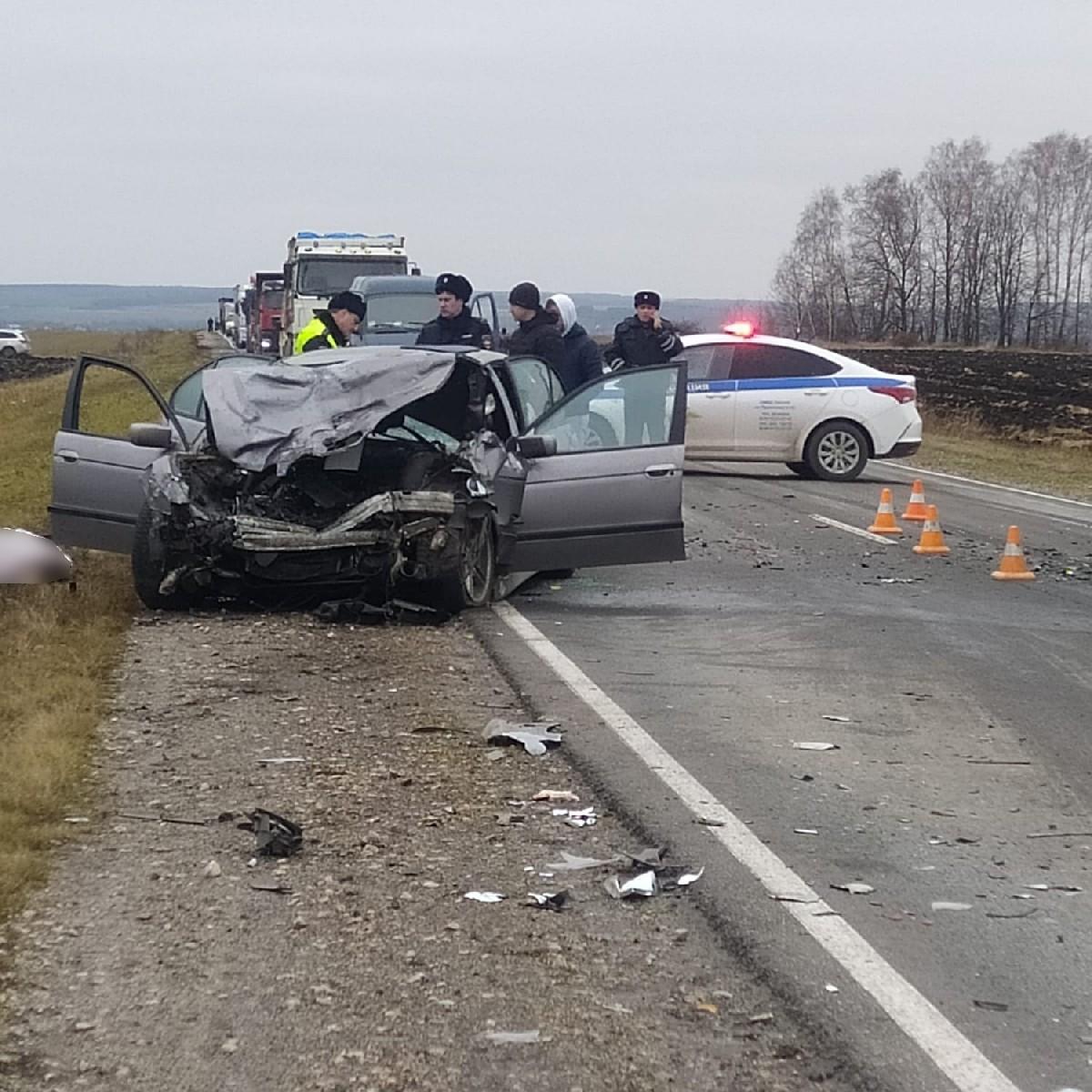 Появились фото с места аварии в Пронском районе