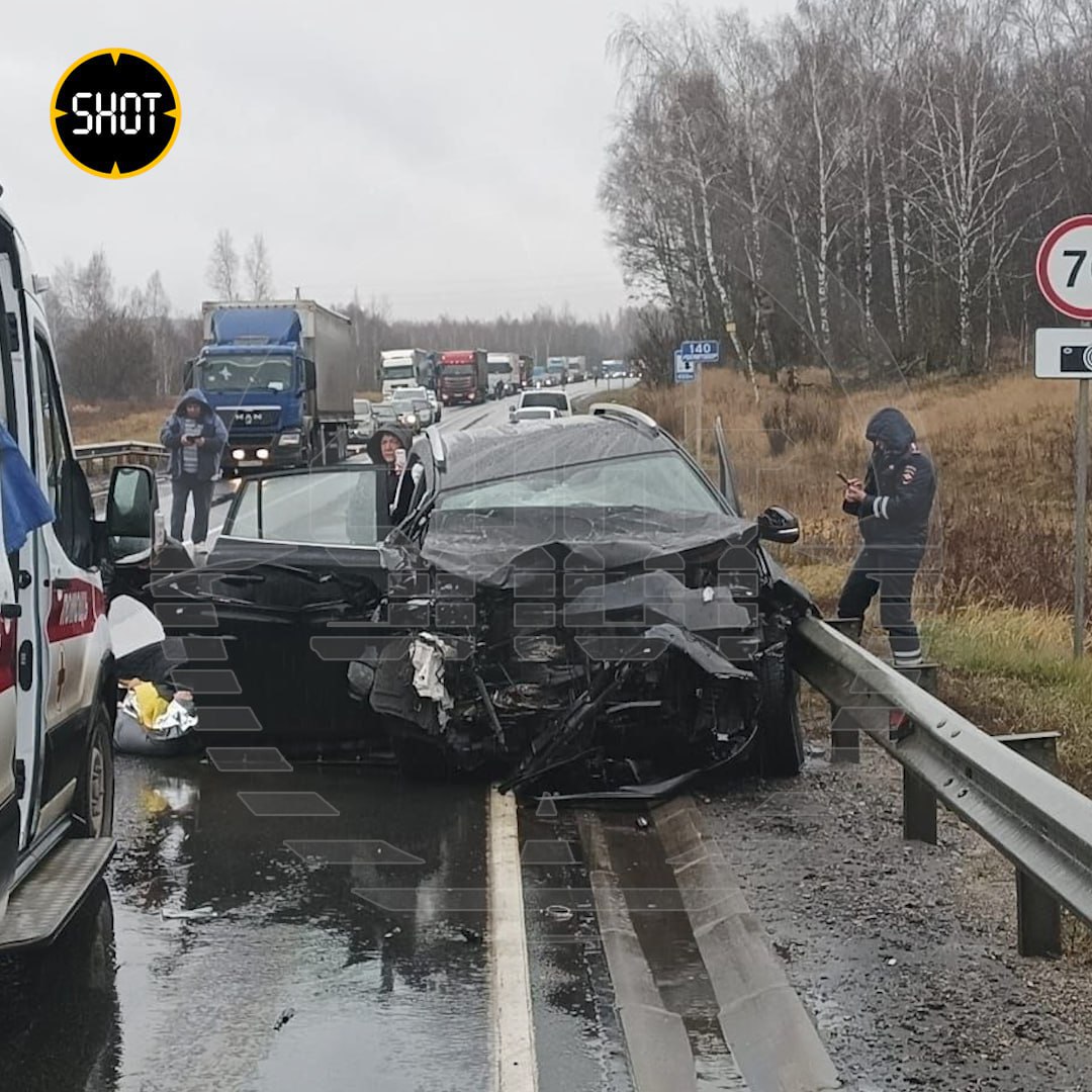 В массовом ДТП в Кашире серьёзно пострадали депутат с сыном из Рязанской  области