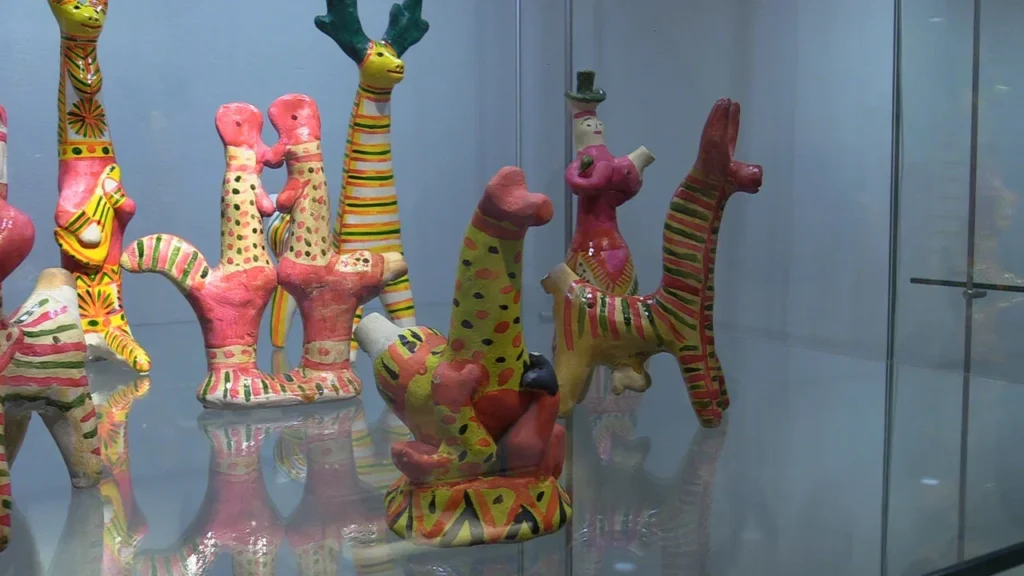 Филимоновская игрушка представлена в коллекции Рязанского художественного музея