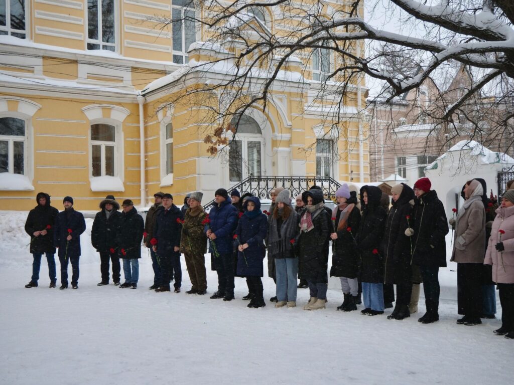 В РГУ открыли мемориальную доску в честь Василия Курышева