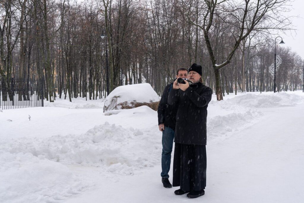 Митрополит Марк ознакомился с новой камерой российского производства