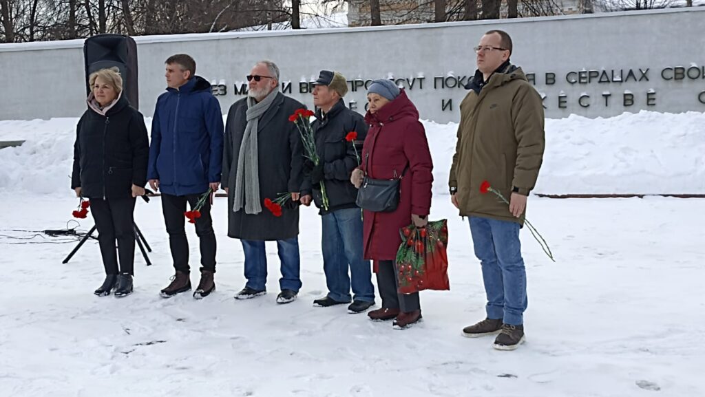 К всероссийской акции «Блокадный хлеб» присоединилась Рязань Волонтёры акции раздали рязанцам блокадные 125 г хлеба (минимальную суточную норму хлеба в блокадном Ленинграде) в память о страшных событиях, которые пережили наши предки.