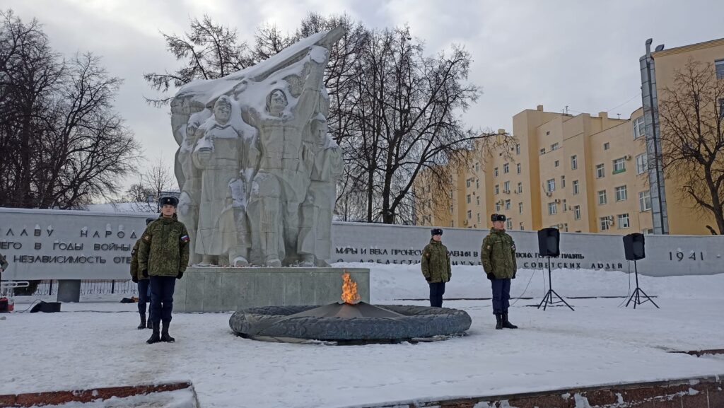 К всероссийской акции «Блокадный хлеб» присоединилась Рязань Волонтёры акции раздали рязанцам блокадные 125 г хлеба (минимальную суточную норму хлеба в блокадном Ленинграде) в память о страшных событиях, которые пережили наши предки.