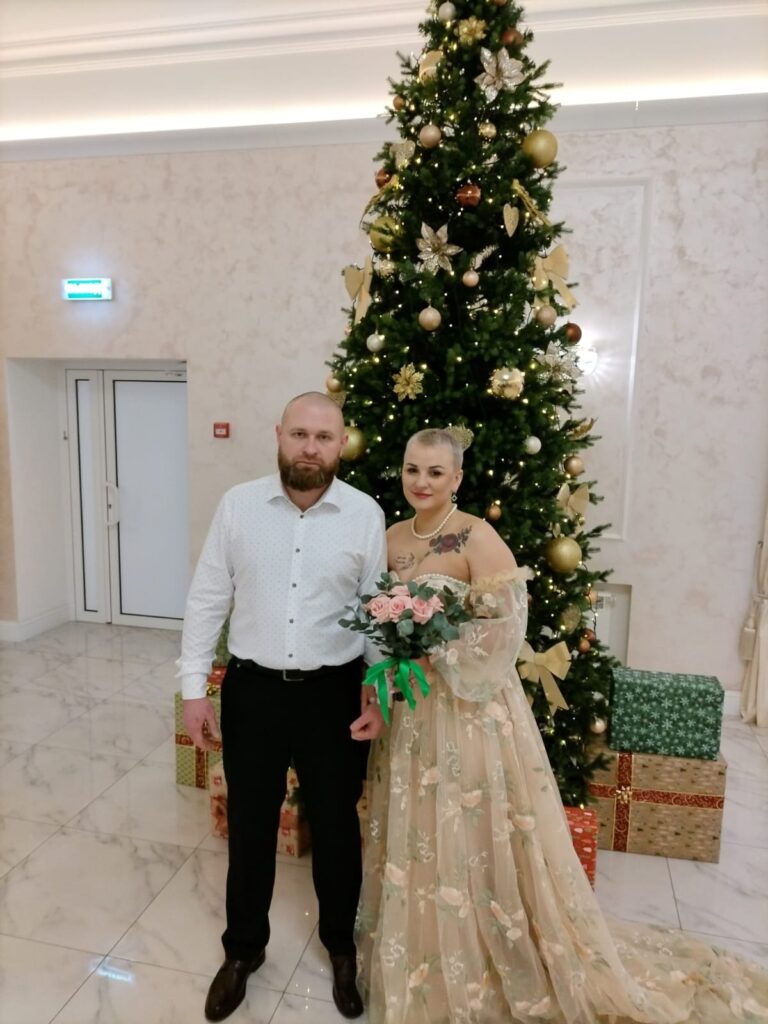 В Рязанской области 31 декабря зарегистрировали браки 18 семей В Рязанской области 31 декабря зарегистрировали браки 18 семей Об этом написала ВКонтакте руководитель регионального ГУ ЗАГС Елена Сорокина.