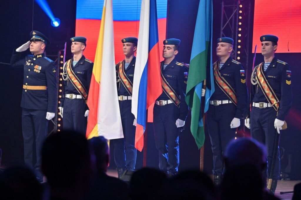 Рязанских военных поздравили с Днем защитника Отечества