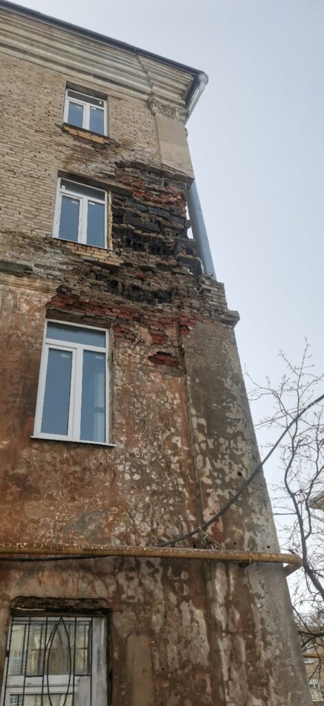 В Рязани «рассыпается на глазах» дом на улице Октябрьской