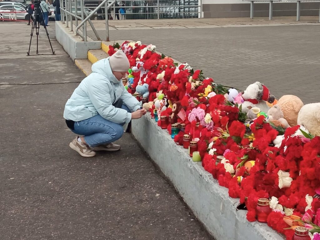 Рязанцы почтили память жертв теракта в «Крокусе»