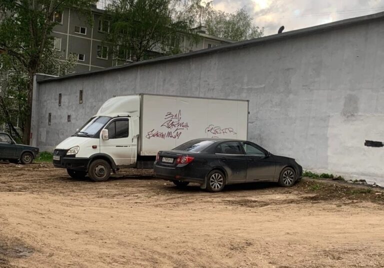 В Рязани вандалы разрисовали кузов «ГАЗели»