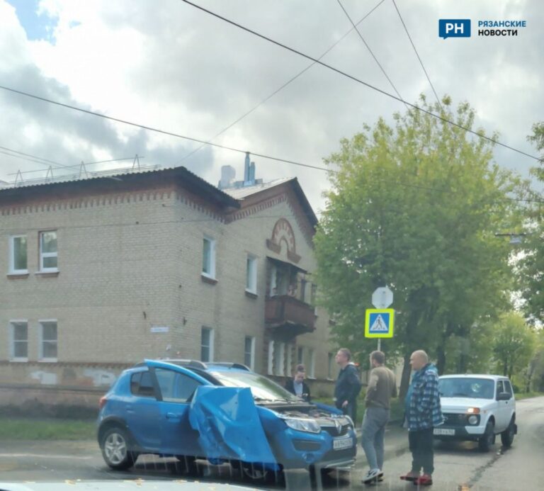 В Рязани произошла авария на перекрестке улиц Гоголя и Полетаева