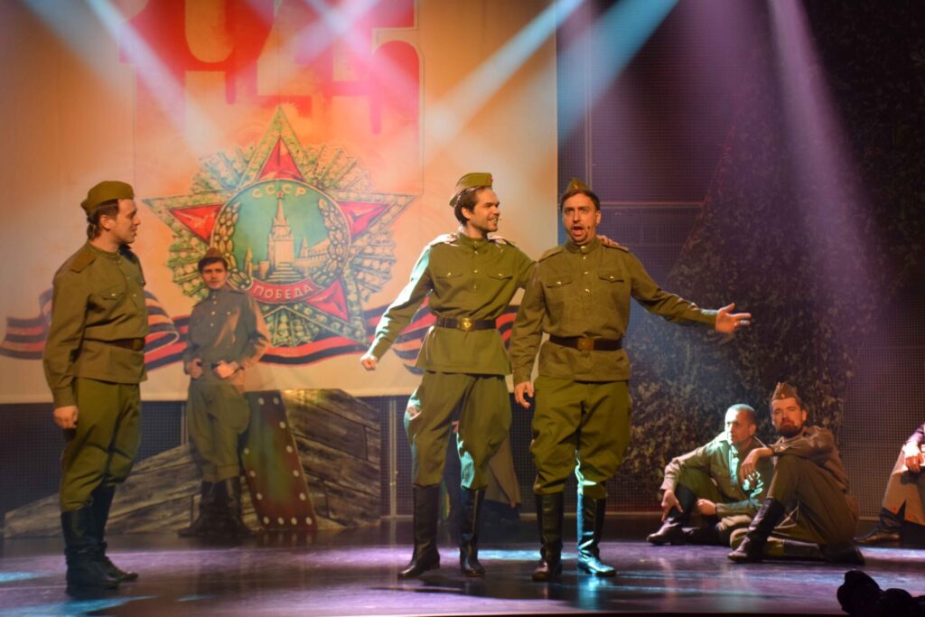 Рязанские нефтяники вместе с музыкальным театром провели концерт для ветеранов войны