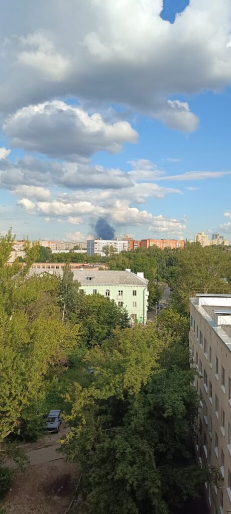 Очевидцы заметили возгорание в районе Рязанского медицинского университета