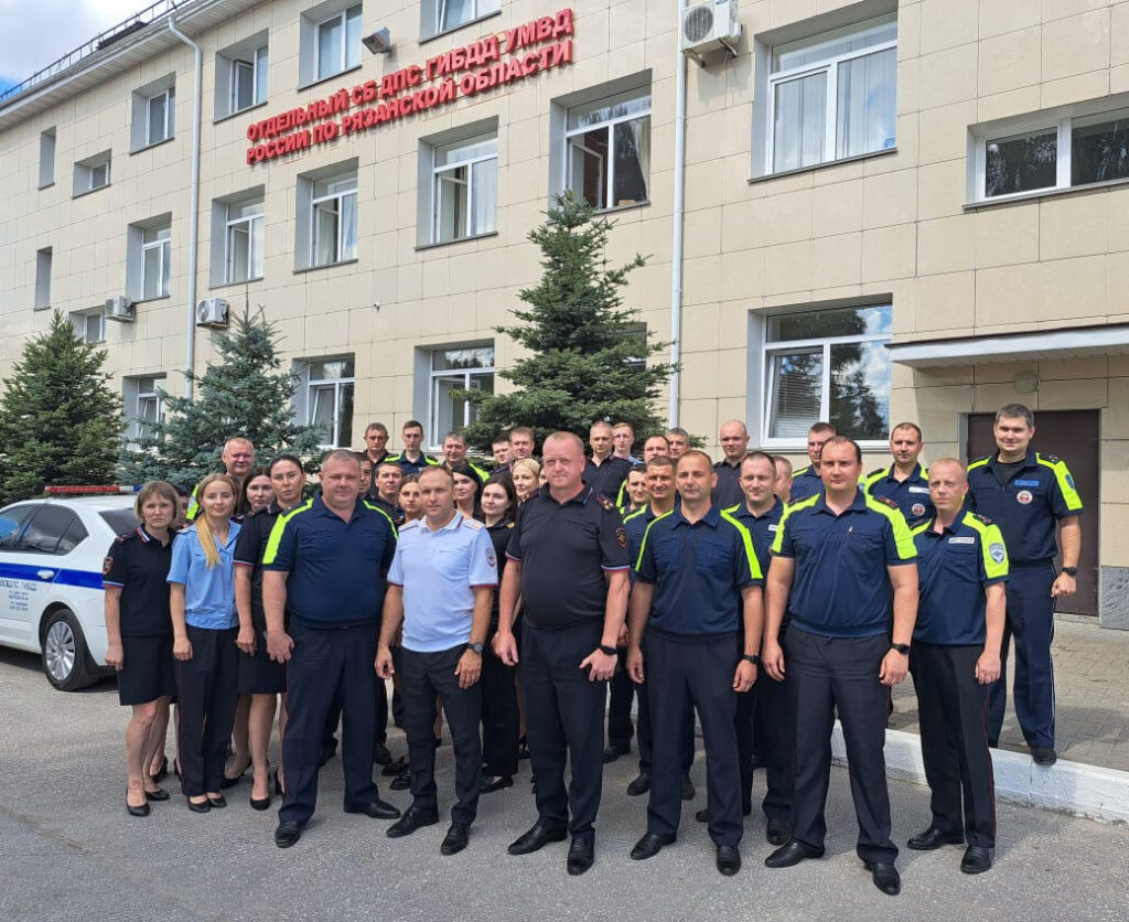 Командиром отдельного специализированного батальона рязанской Госавтоинспекции стал Валерий Бирюков Предыдущий командир покинул свой пост в связи с назначением на вышестоящую должность.
