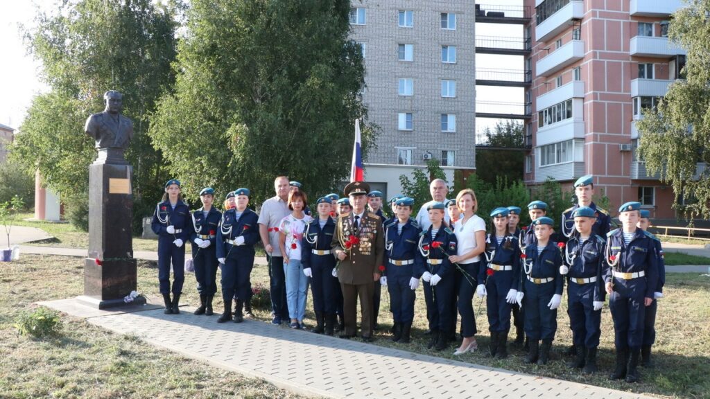 В Рязани открыли обновленный сквер имени маршала Бирюзова