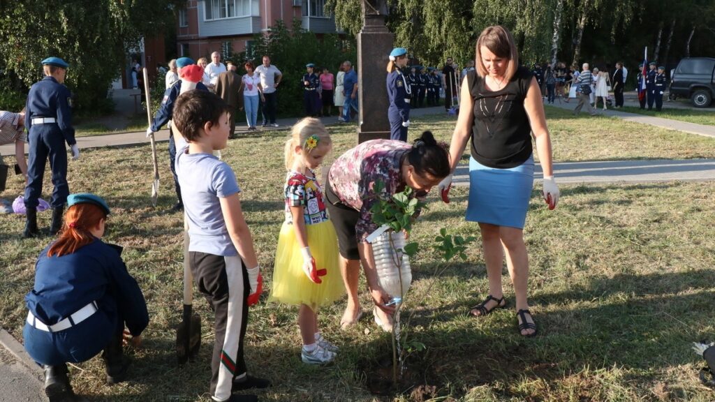 В Рязани открыли обновленный сквер имени маршала Бирюзова