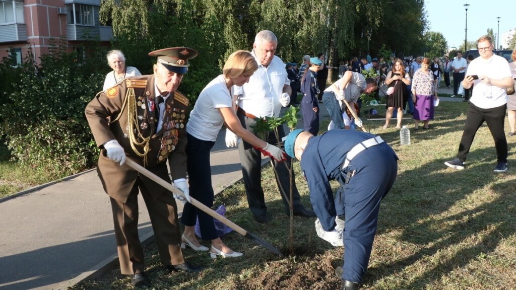 В Рязани открыли обновленный сквер имени маршала Бирюзова