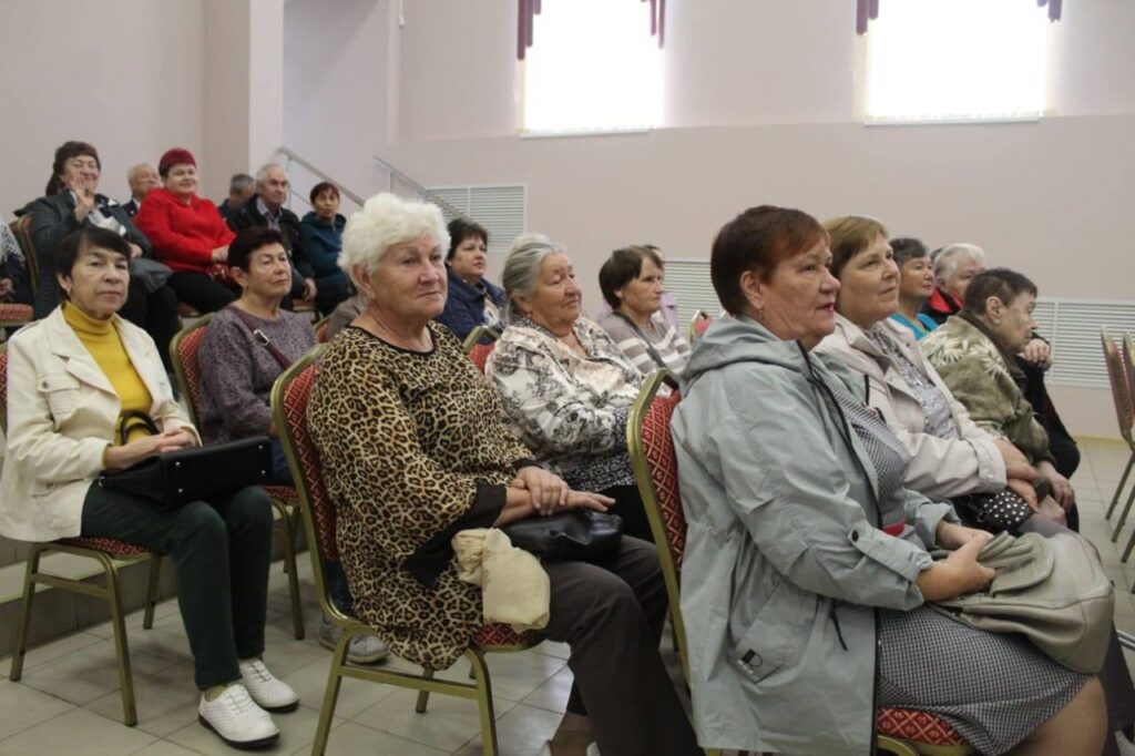 В Шацке прошел фестиваль для активных "долголетов"