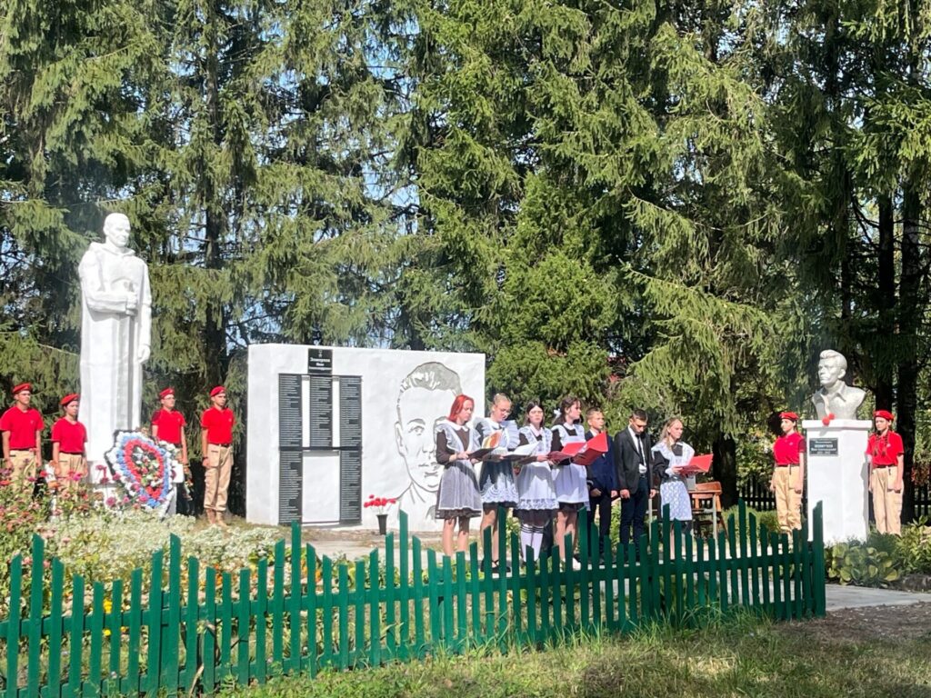 В селе Ольхи Шацкого района прошел митинг в честь дня рождения Ивана Земнухова