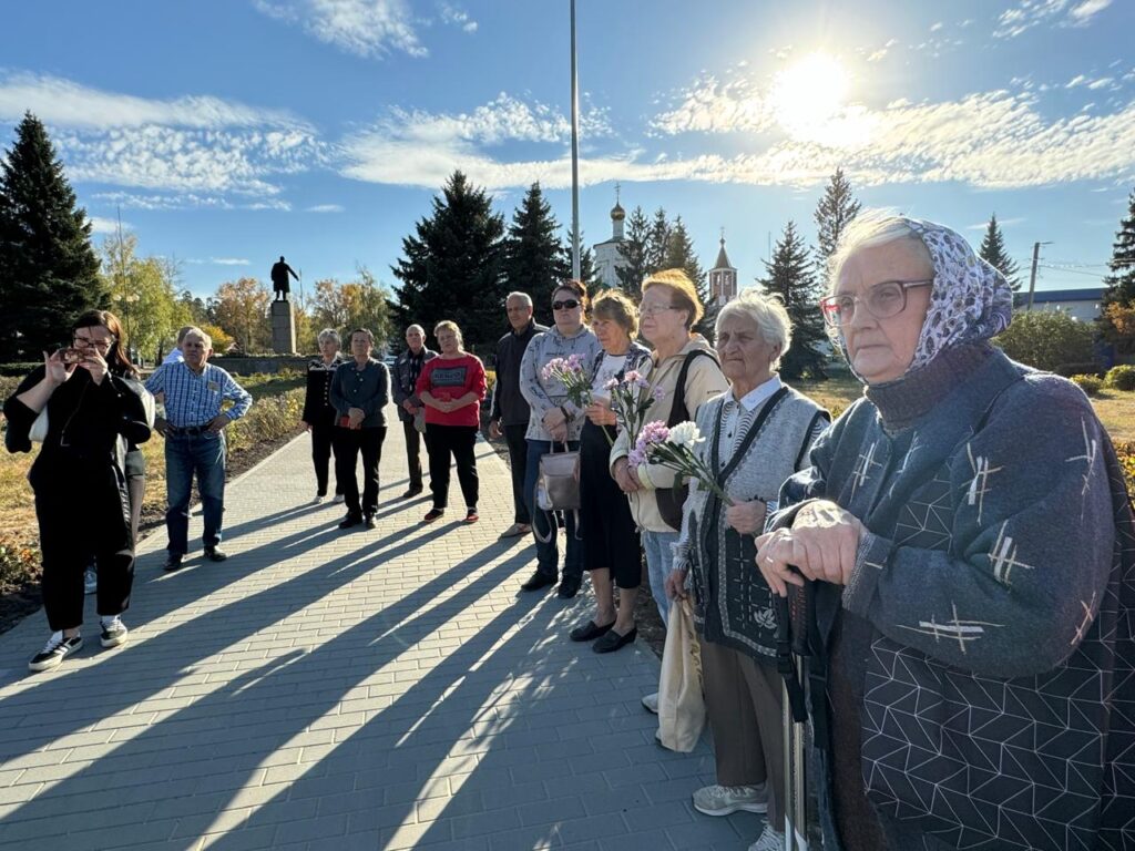 В Солотче благоустроили сквер у памятника участникам Великой Отечественной войны