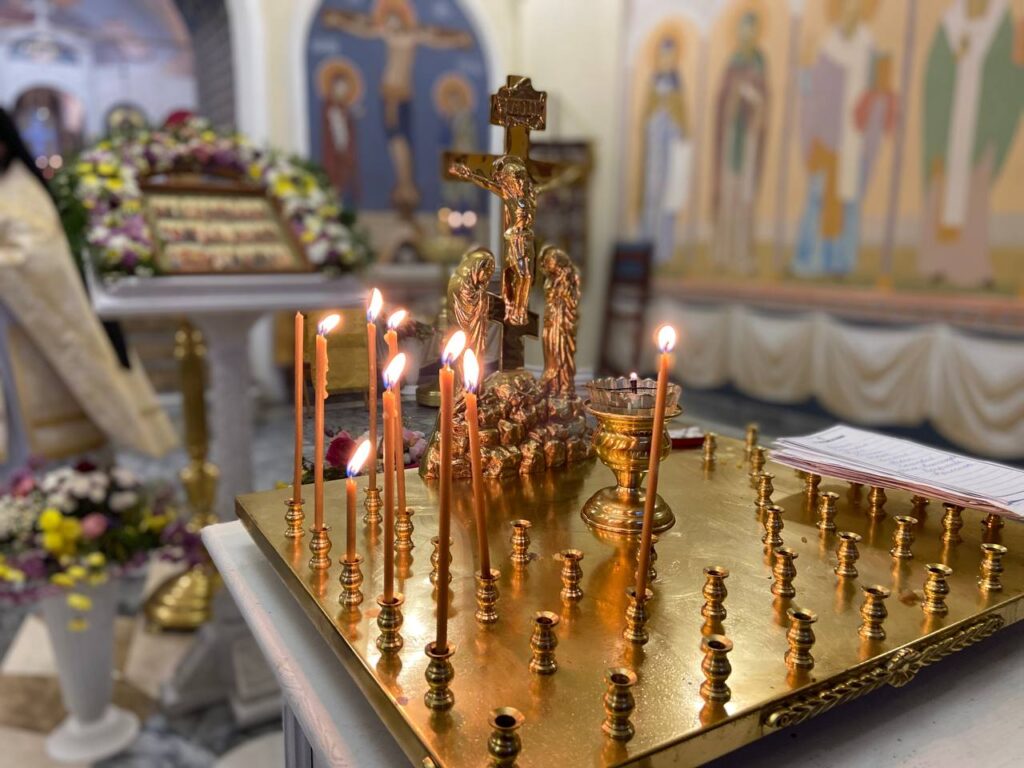 Крещенский сочельник: история, традиции, как провести день по всем правилам Крещенский сочельник: история, традиции, как провести день по всем правилам Крещенский сочельник — это день подготовки к великому празднику Крещения Господня. Это время для молитвы, очищения души и укрепления духовных связей.
