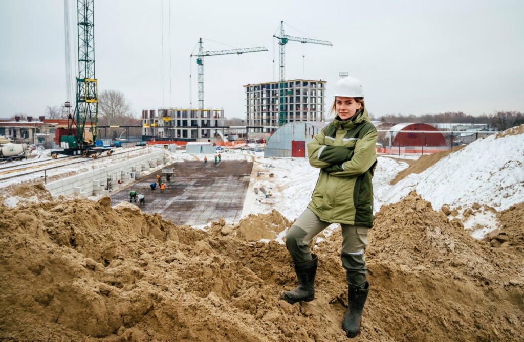 Студентка Людмила Шуенкова рассказала о начале карьеры в компании «Зелёный сад» Она планировала стать бухгалтером или экономистом, но поступила на строительное отделение Рязанского технологического колледжа и ничуть не жалеет.