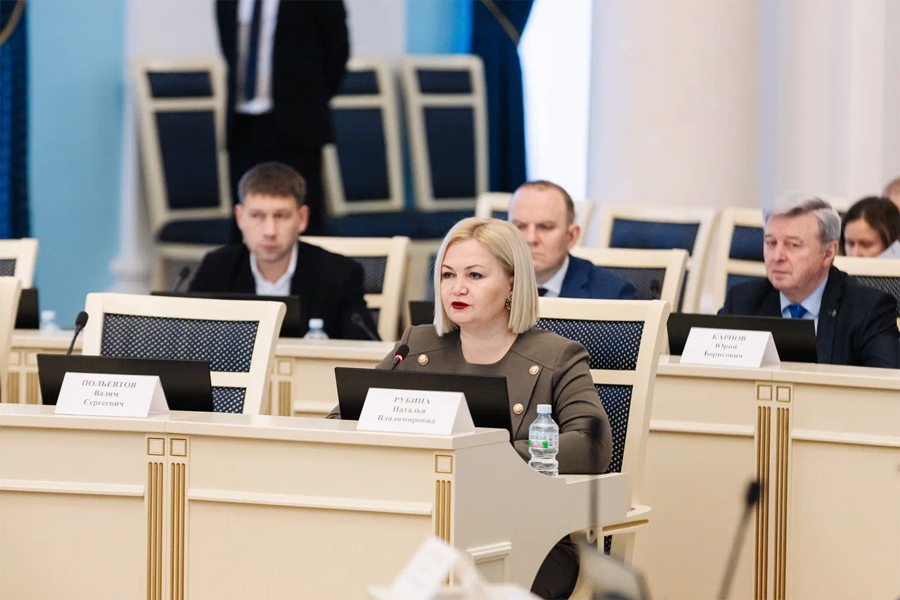 В областной Думе прокомментировали принятие бюджета на предстоящие три года В областной Думе прокомментировали принятие бюджета на предстоящие три года Говоря о приоритетных направлениях стратегического развития региона в целом, Аркадий Фомин особо выделил заложенные в бюджете расходы на реализацию новых национальных проектов.