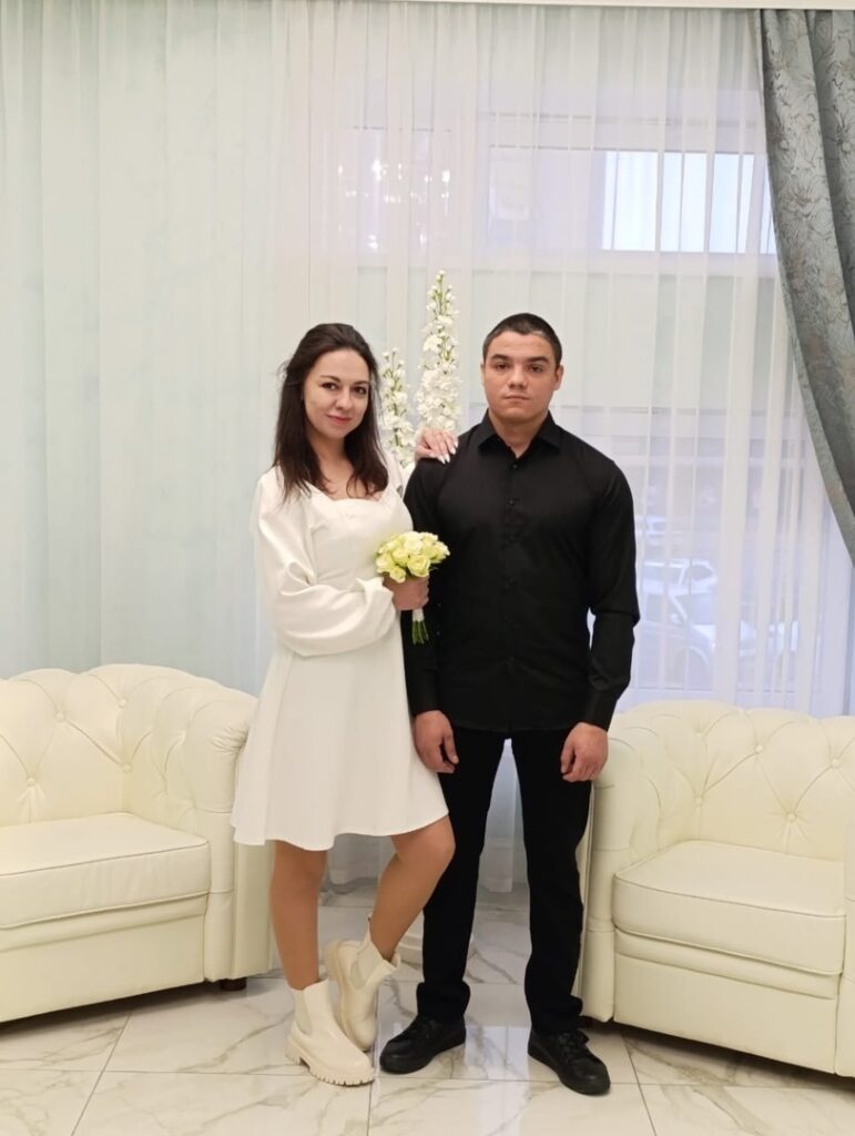 Рязанский загс показал пары, которые поженились в красивую дату 25.01.25 Рязанский загс показал пары, которые поженились в красивую дату 25.01.25 Для свадьбы этот день выбрали десятки пар по всему региону.
