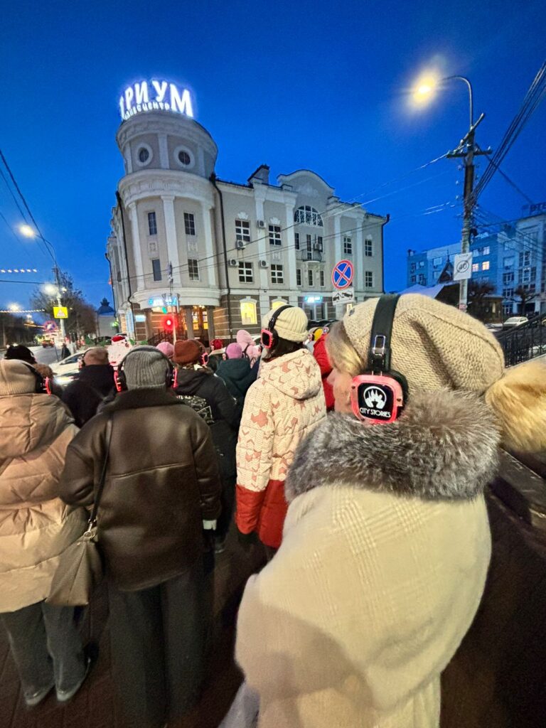 Променад с историческим флёром прошёл в самом сердце Рязани Рязанцы погуляли по улицам города и узнали много нового.