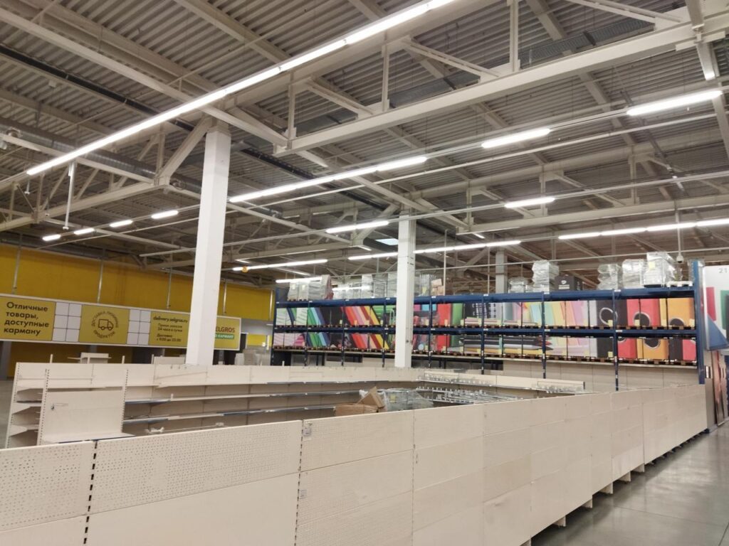 Рязанцы сфотографировали опустевшие полки гипермаркета «Зельгрос» Рязанцы сфотографировали опустевшие полки гипермаркета «Зельгрос» Автор фото предположил, что магазин скоро закроется.