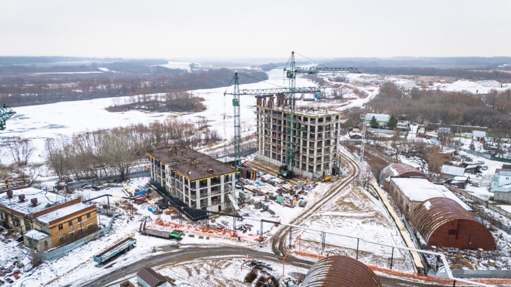 В 2024 году «Зелёный сад» вывез из Борок 23 000 тонн загрязнённого грунта В 2024 году «Зелёный сад» вывез из Борок 23 000 тонн загрязнённого грунта Строительная компания заявляла о 20 000 тоннах, но план удалось перевыполнить.