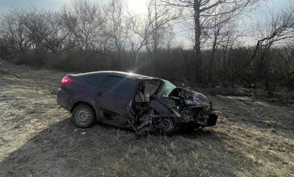Мужчина погиб в результате ДТП в Сасовском районе Мужчина погиб в результате ДТП в Сасовском районе Водителям и двум пассажирам в возрасте 39 и 46 лет оказали медицинскую помощь.