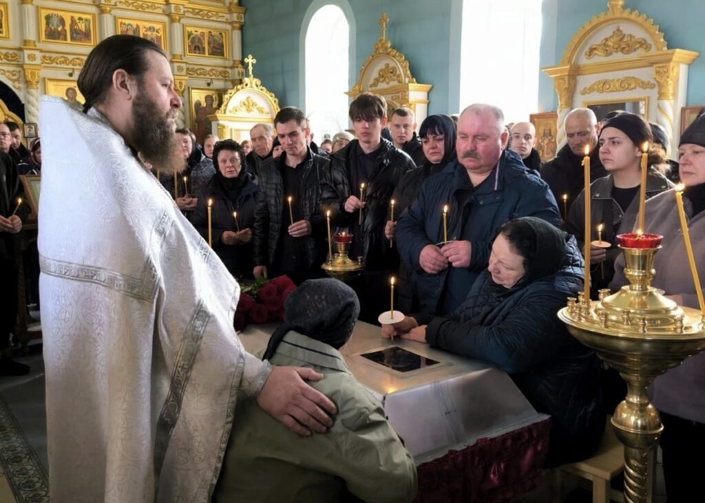 В Михайловском районе простились с Игорем Безгиным, погибшим на СВО Погиб 4 марта 2025 года при выполнении боевых задач по освобождению одного из населённых пунктов Харьковской области. Ему было 33 года.