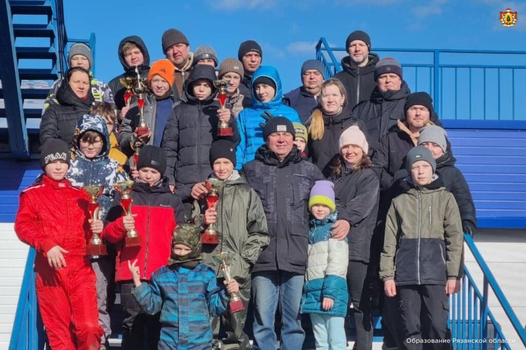 Рязанцы смогут заниматься картингом на профессиональных трассах Рязанцы смогут заниматься картингом на профессиональных трассах Более 50 спортсменов из Рязанской области приняли участие в областных соревнованиях по картингу, которые прошли на трассе АСК «Атрон».