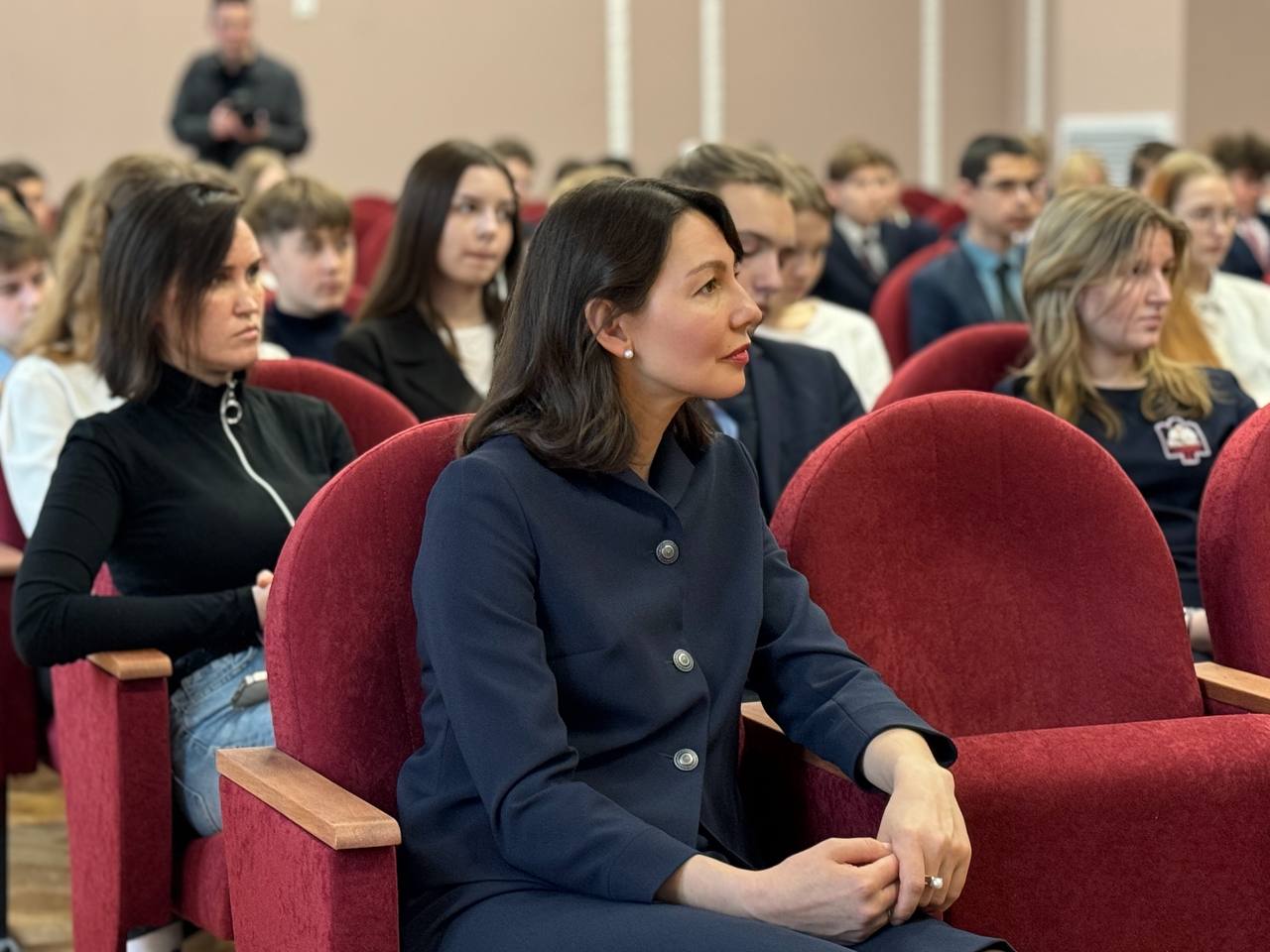 Ветеран СВО Максим Катков провел Урок Мужества для школьников Рязани Рязанский филиал фонда «Защитники Отечества» продолжает активную работу по патриотическому воспитанию молодежи.