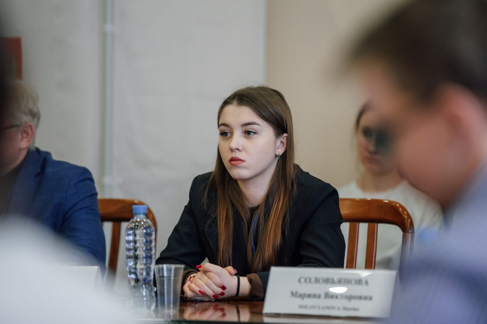 В РГУ состоялся Международный диалог «Молодёжь против фашизма» В РГУ состоялся Международный диалог «Молодёжь против фашизма» Впервые в таком формате вуз объединил очных и онлайн-участников для обсуждения вопросов о противодействии фашизму, сохранении исторической памяти и роли молодёжи в борьбе за мир.
