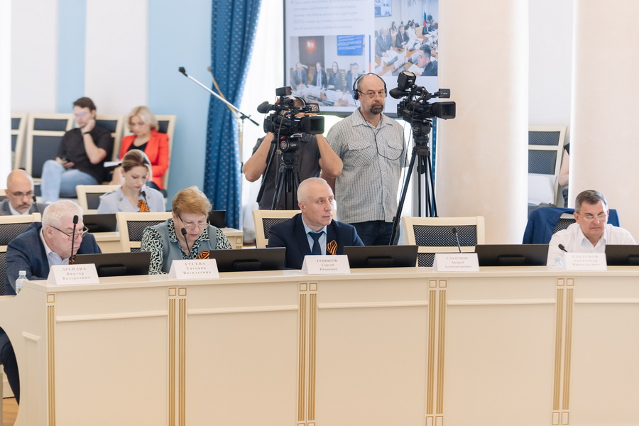 В Рязанской области расширены меры поддержки семей участников СВО В Рязанской области расширены меры поддержки семей участников СВО Речь идет о поездках организованных групп детей в лагеря и санатории круглогодичного действия, расположенные на территории России.